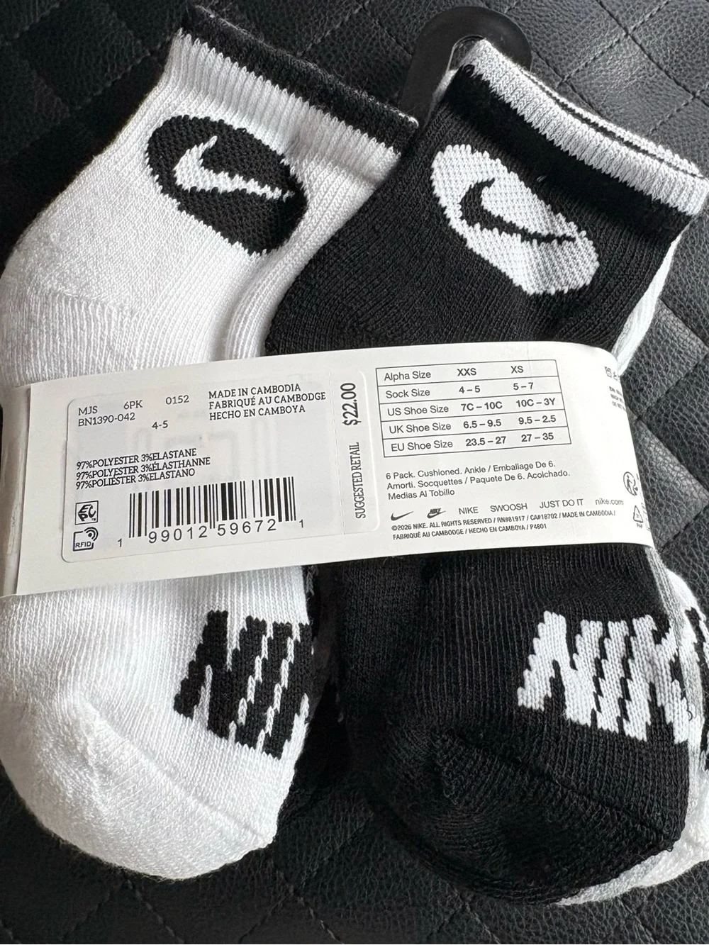 Nike 6-Pack Cushioned Ankle Socks - Black & White size 7c-10c Youth